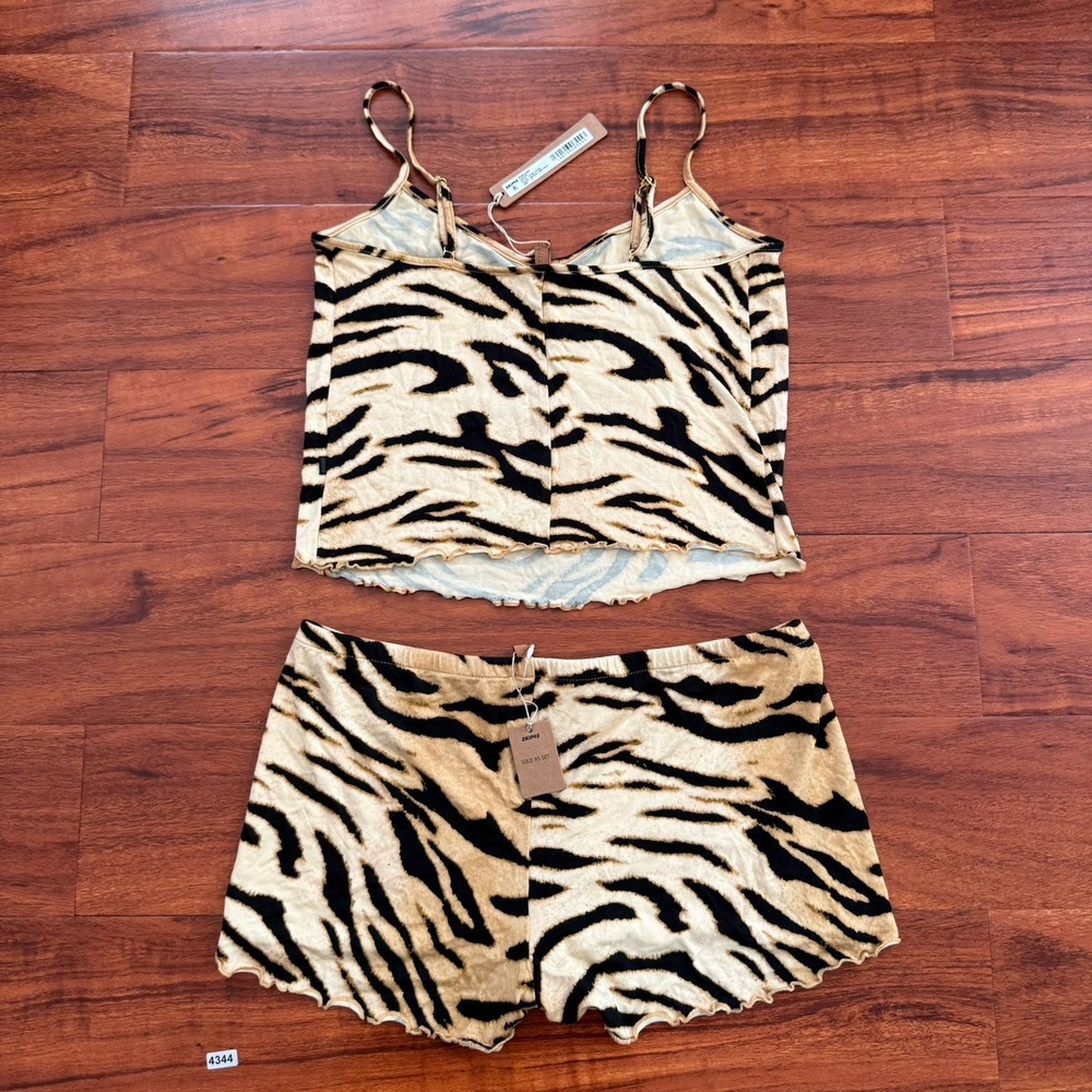 Skims Cami Sleep Set Bronze Tiger Print Size Small NWT - Picture 2 of 8